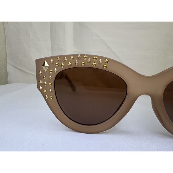 Frye & Co. 1021 GOLD  Square Cat Eye Studded Bulky Sunglasses NWT MSRP $149 - Picture 5 of 9